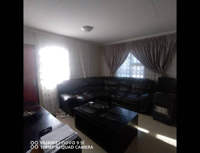 3 BEDROOM HOUSE FOR SALE IN DAWN PARK EXT